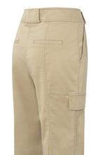 Lade das Bild in den Galerie-Viewer, High waist cargo trousers with tapered leg
