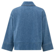 Lade das Bild in den Galerie-Viewer, Denim jacket w. pocket
